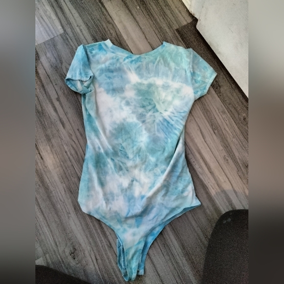 Tie die body suit - Picture 2 of 3